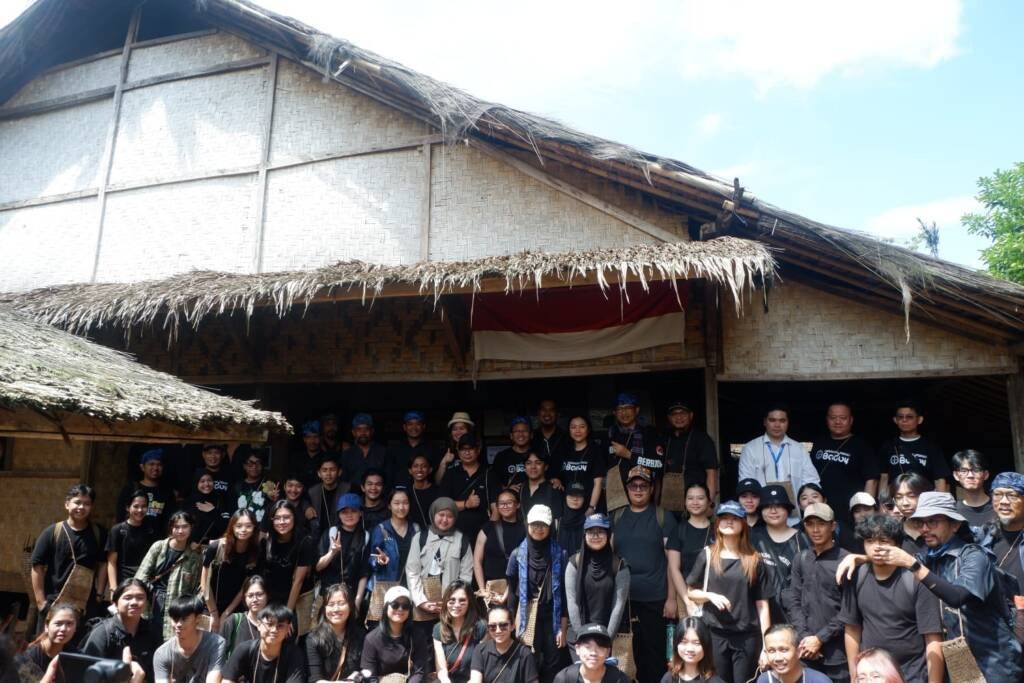 germany brilliant, saung kamar mandi, baduy lebak banten, peralatan kamar mandi, masyarakat baduy luar