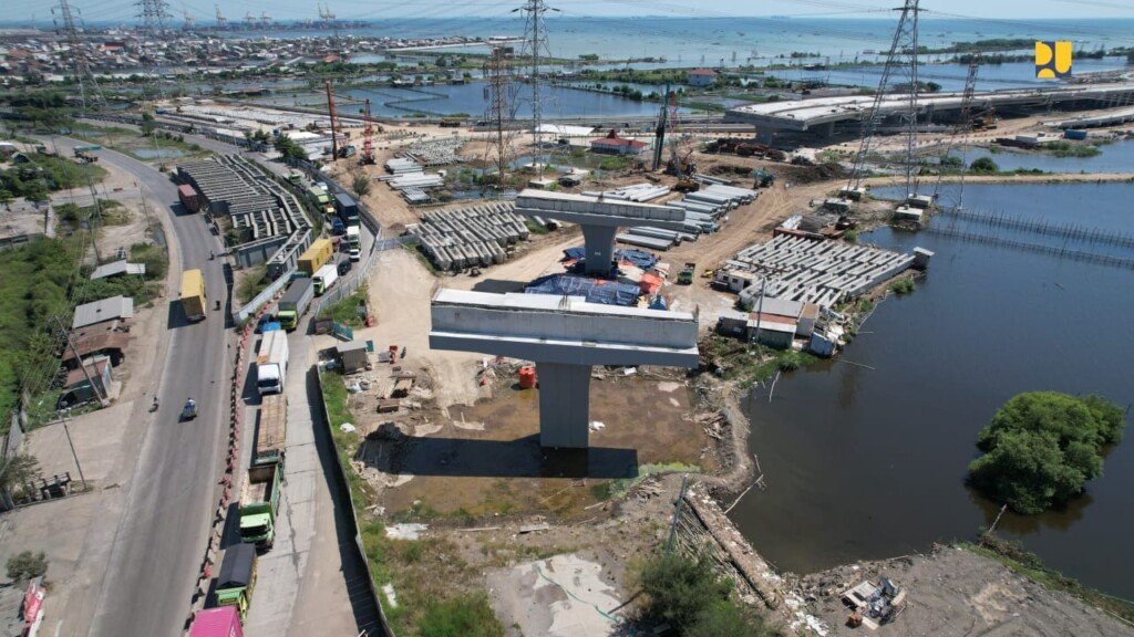 infrastruktur tanggul laut