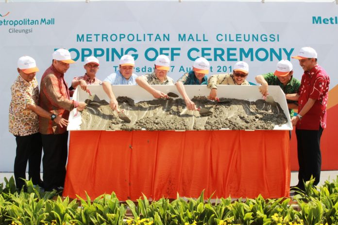 Topping Off Ceremony Metropolitan Mall Cileungsi oleh Metland (dok. Metland)