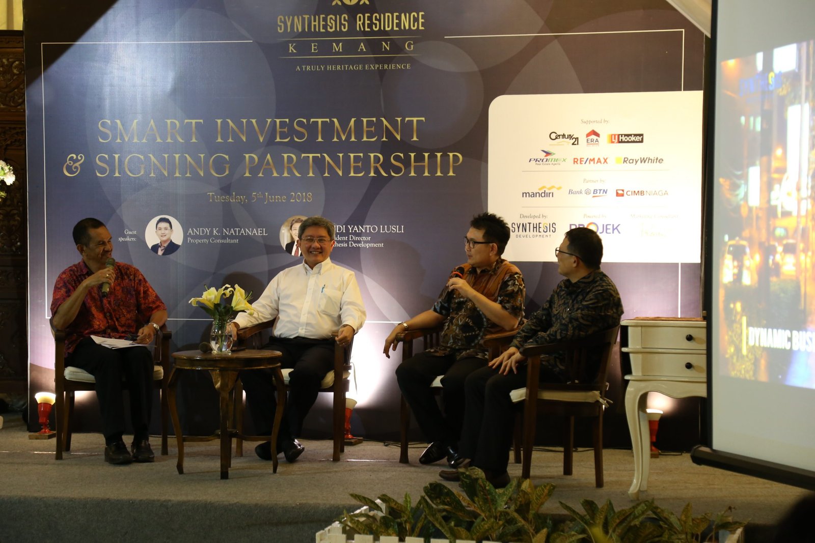 Synthesis dan master franchise agen properti