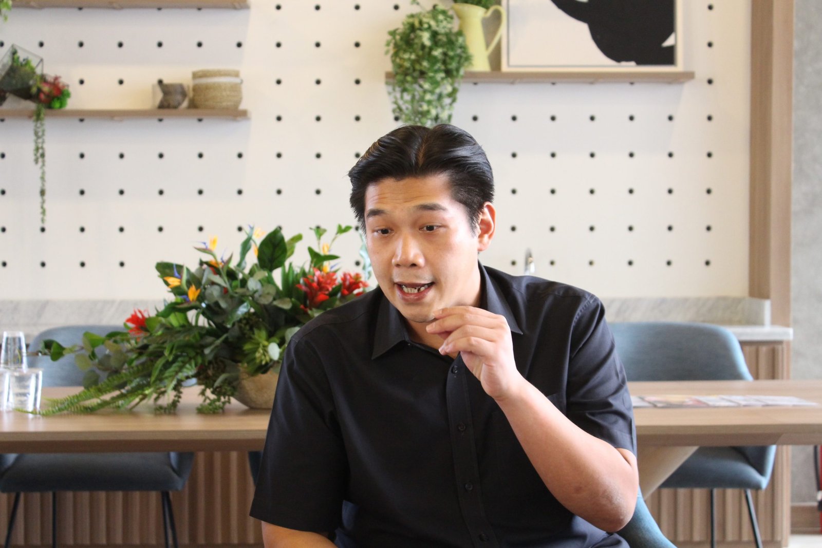 norman eka saputra soal target penjualan