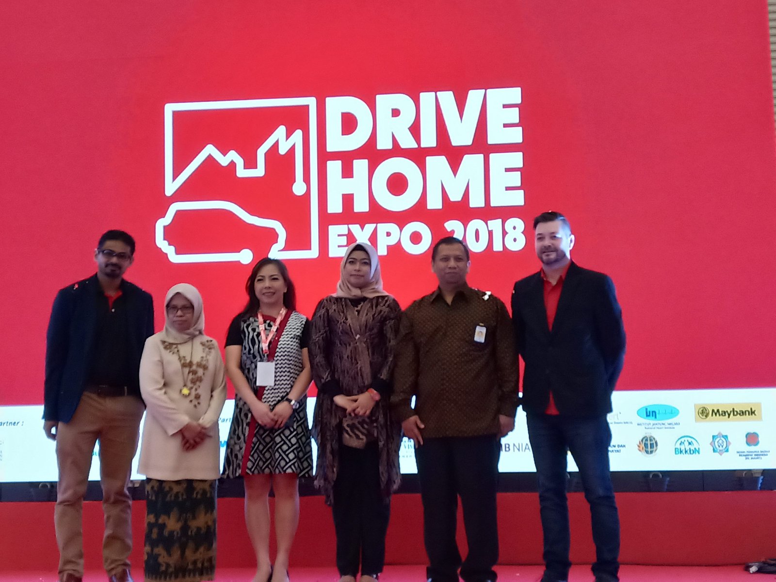 Pameran properti dan otomotif