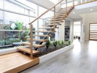 taman indoor di bawah tangga-dailytelegraph.com