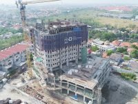Apartemen Grand Dharmahusada Lagoon