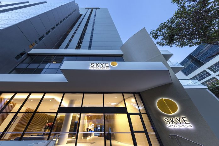 Skye Suites Hotel Apartemen Servis