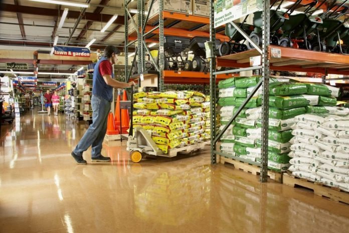 Hand Pallet Truck dari Crown