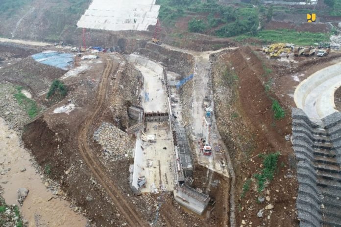 pemerintah pusat atasi banjir jakarta