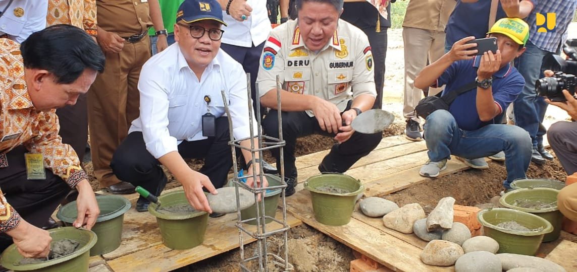 Pemerintah Beri Bantuan Perumahan Bagi Komunitas Petugas Kebersihan di Kota Prabumulih-1