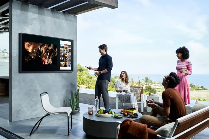 The Terrace, Smart TV Outdoor