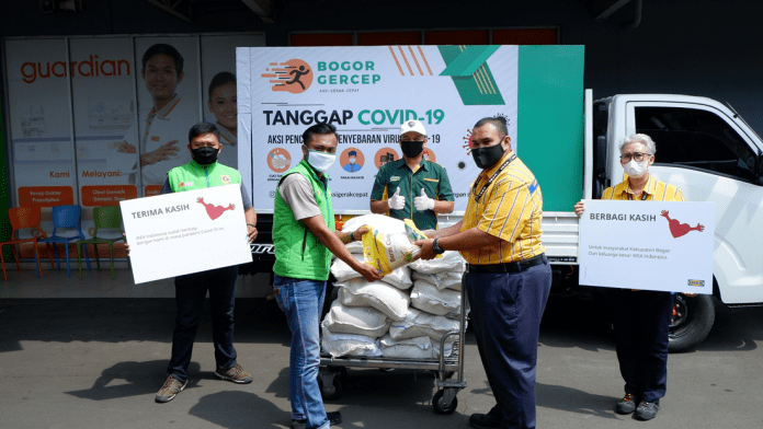 ikea beri bantuan warga bogor yang terdampak corona