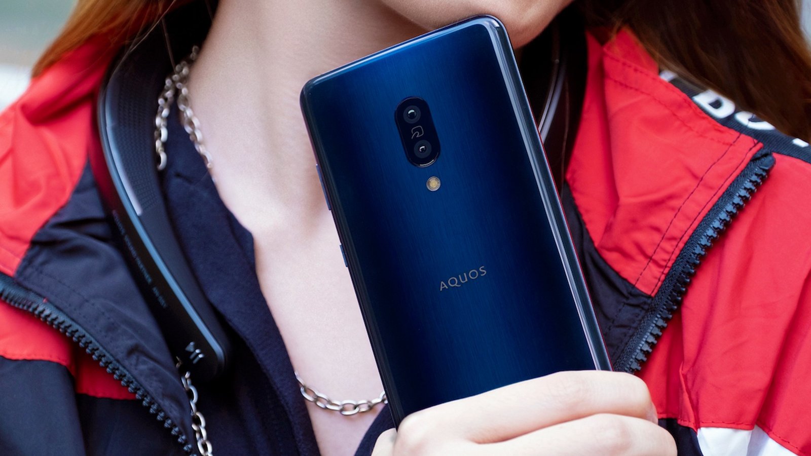 smartphone teringan dunia dari sharp