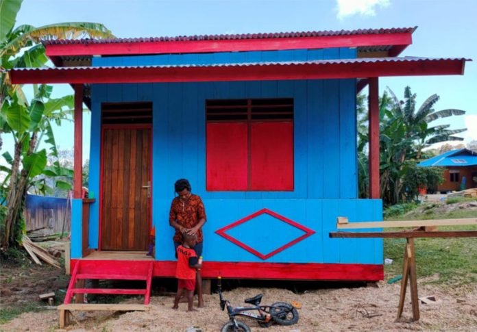 rumah di papua dan 19 balai ppp dan bedah rumah di papua