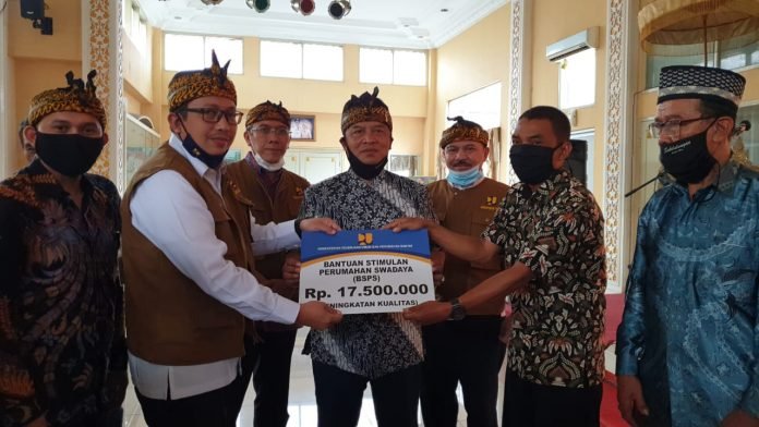 bedah rumah di kabupaten bandung