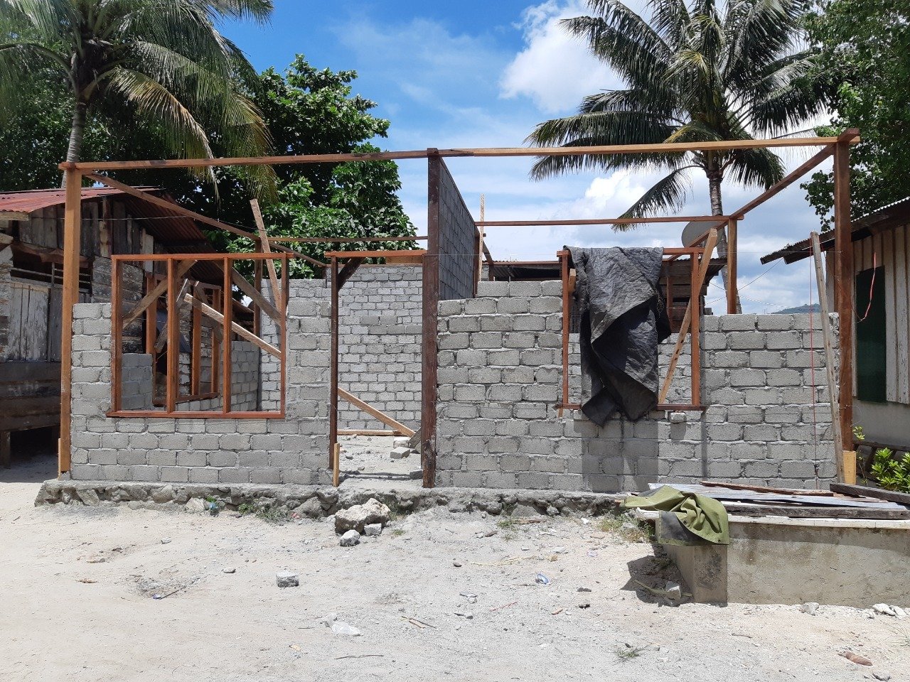 rumah di Teluk Bintuni