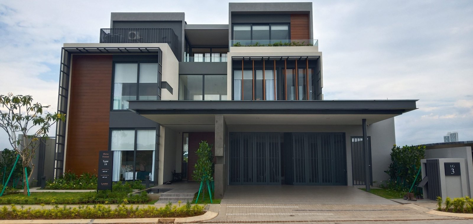 rumah mewah Cluster Lyndon tipe 19 NavaPark BSD City