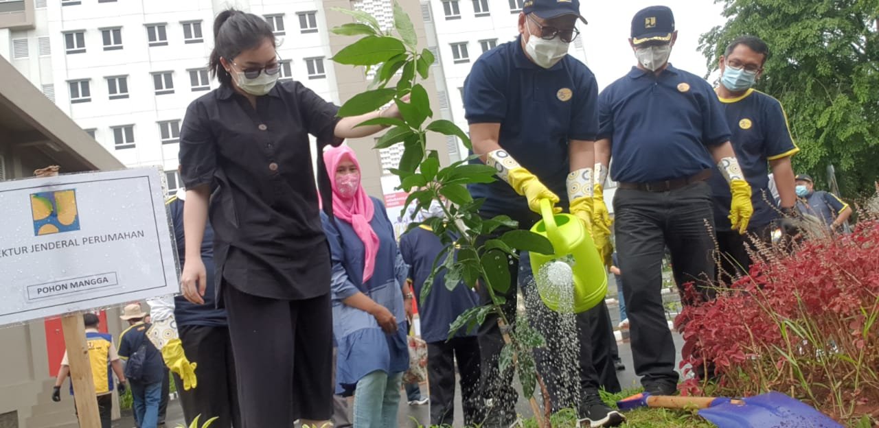 Ditjen Perumahan Kementerian PUPR Gelar Penghijauan di 23 Rusun