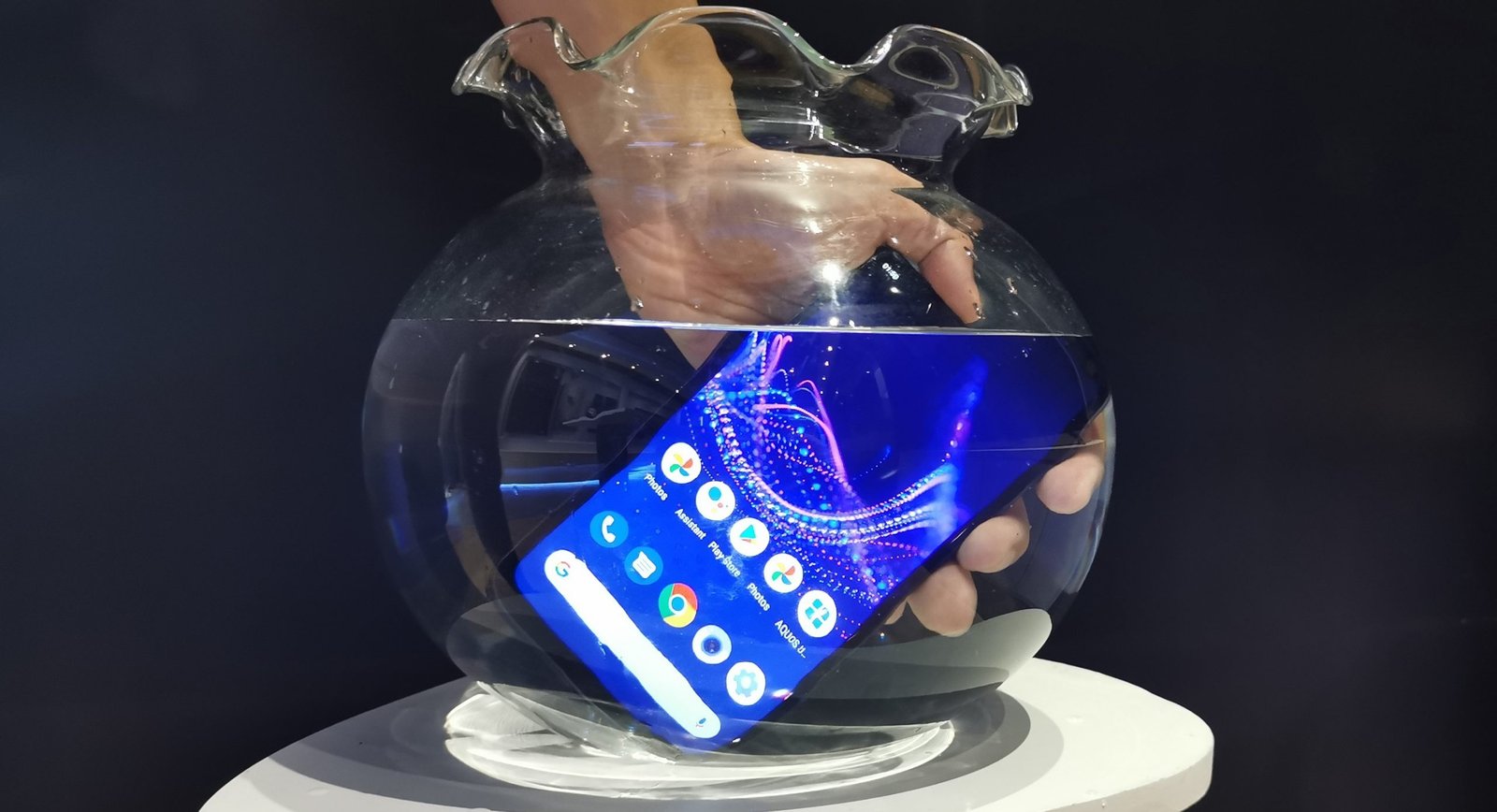Sharp AQUOS Sense4 Plus