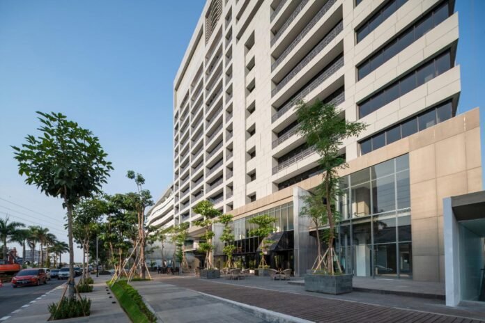 intiland surabaya-office tower konsep family office di intiland surabaya