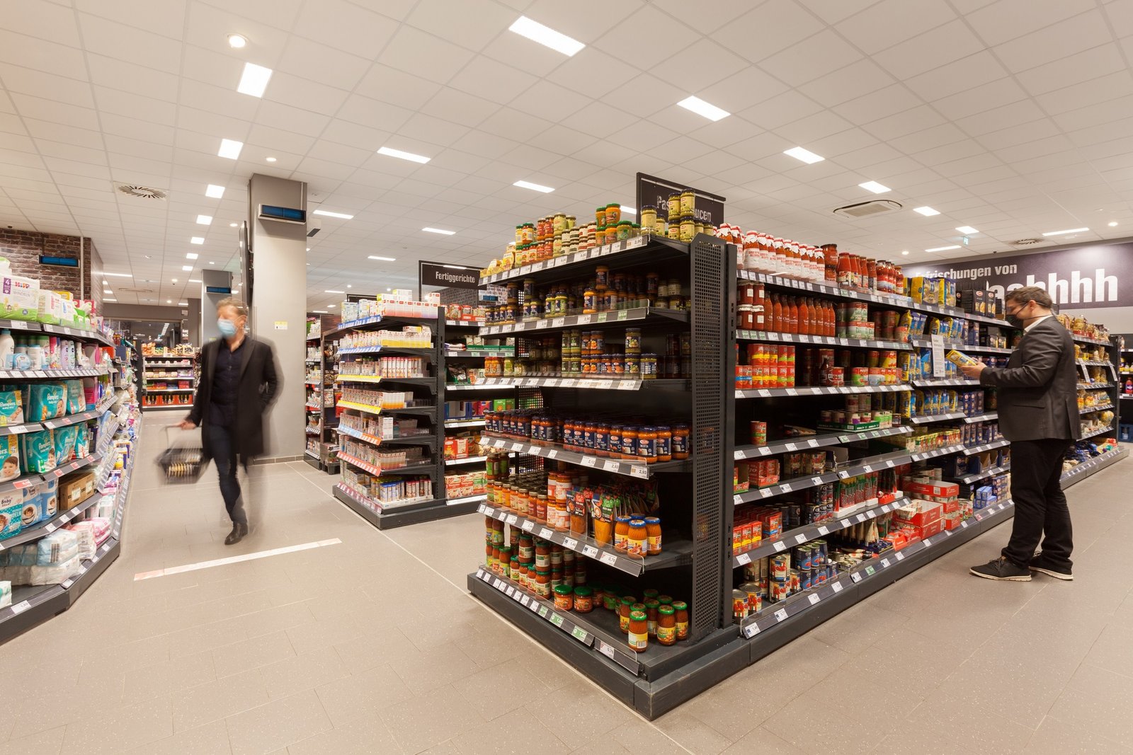 Luminer Dinding Philips UV-C Disinfection Upper Air Wall di Edeka Clausen