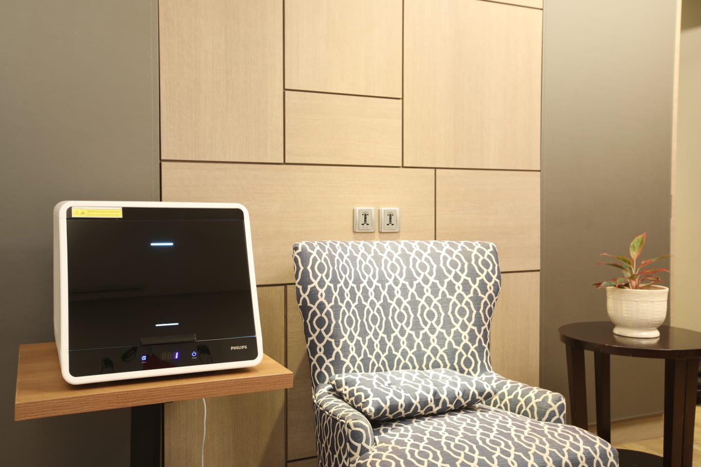 Philips UV-C Disinfection Box