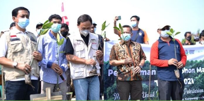 CSR KIIC di pantai karawang