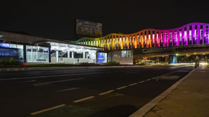 Lampu tembak LED modular dari Signify