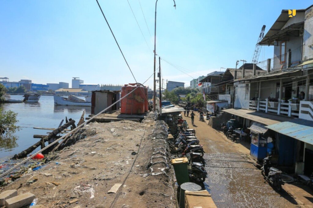 pembangunan tanggul pantai jakarta