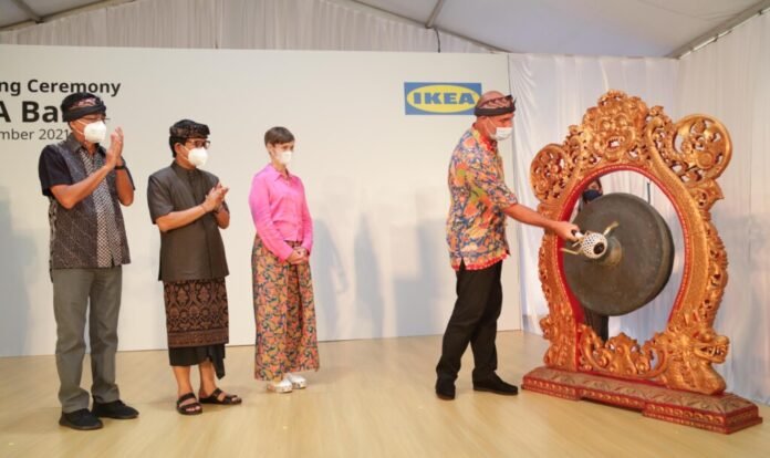 peresmian IKEA Bali