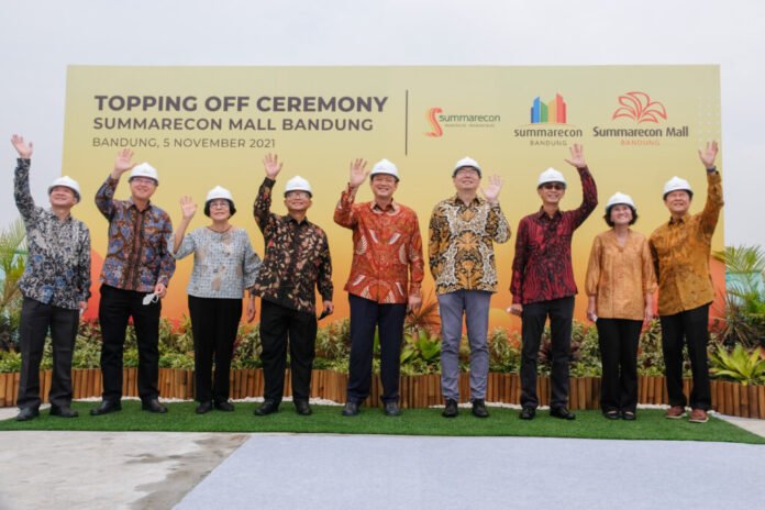 Seremoni tutup Summarecon Mall Bandung