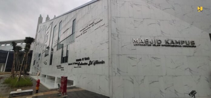 Masjid Kampus UIII Depok