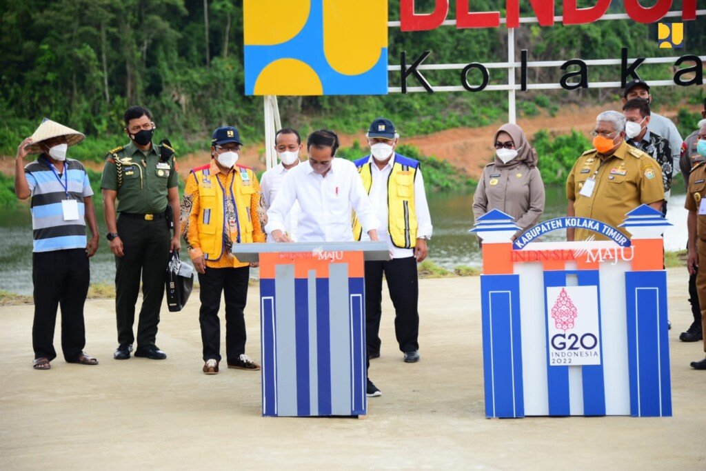 presiden jokowi resmikan Bendungan Ladongi