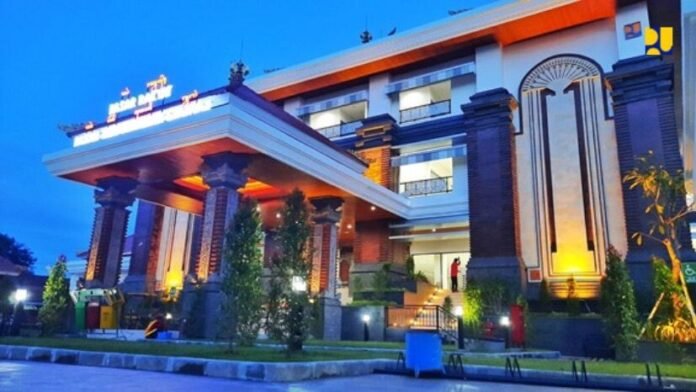 Pasar Sukawati Blok C di Kabupaten Gianyar, Provinsi Bali