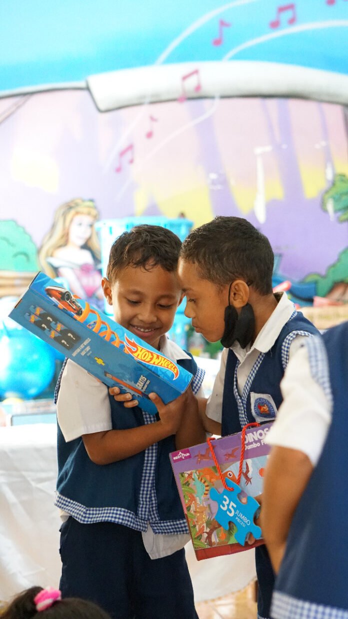 Program Toys For Kids 2022 digelar oleh Toys Kingdom di NTT