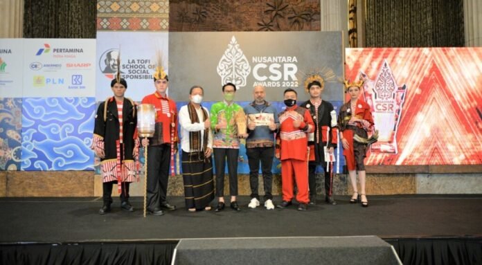 Sharp Indonesia menerima lima penghargaan di ajang CSR Nusantara Awards 2022