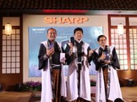 peluncuran smartphone AQUOS V6-5G IGA Series