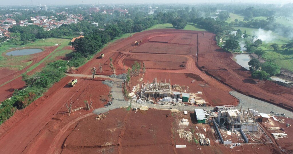 Progress kawasan hunian menengah atas di Shila at Sawangan