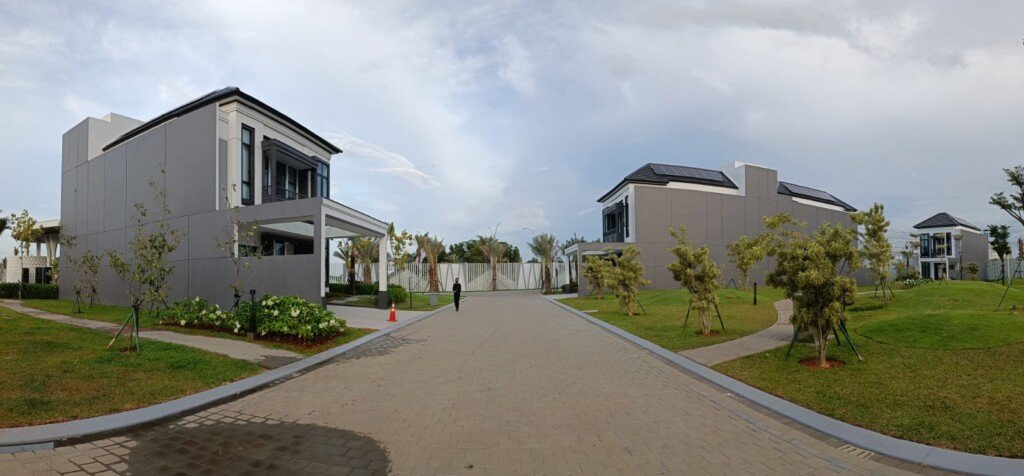 Beberapa rumah contoh dalam kawasan Matera Residences