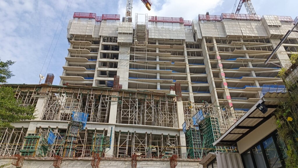 Progres pembangunan Antasari Place di Jakarta Selatan