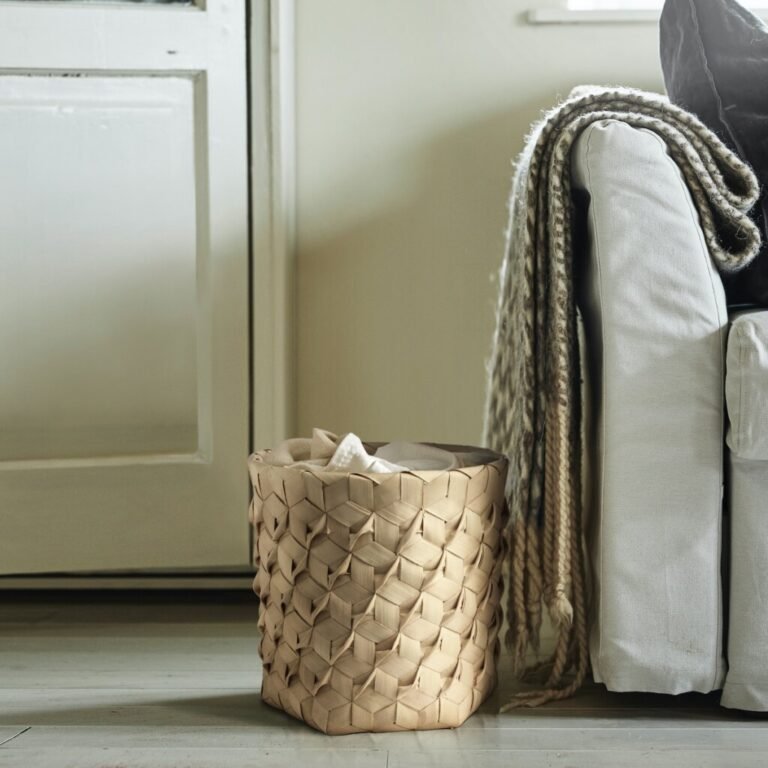 Menata Dekorasi Ruang Tamu Menjadi Lebih Nyaman dengan Produk Lokal