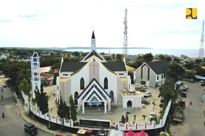 Pembangunan Gereja Katedral Keuskupan Agung Kupang Gereja Katedral Keuskupan Agung Kupang