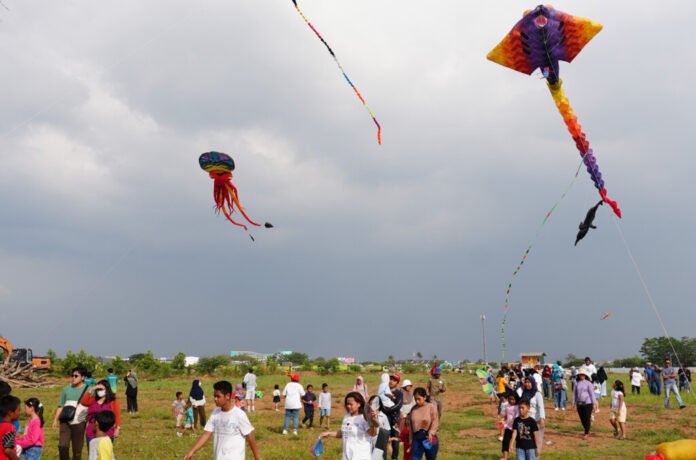 Kite Festival 2023, Festival Layangan Hias terbesar di timur Jakarta