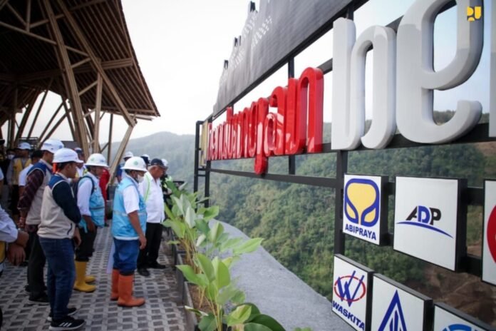 Bendungan Bener di purworejo