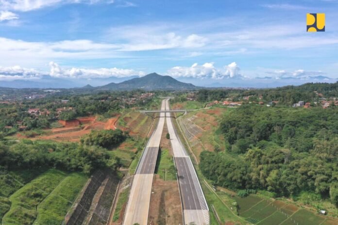 jokowi resmikan tol cisumdawu