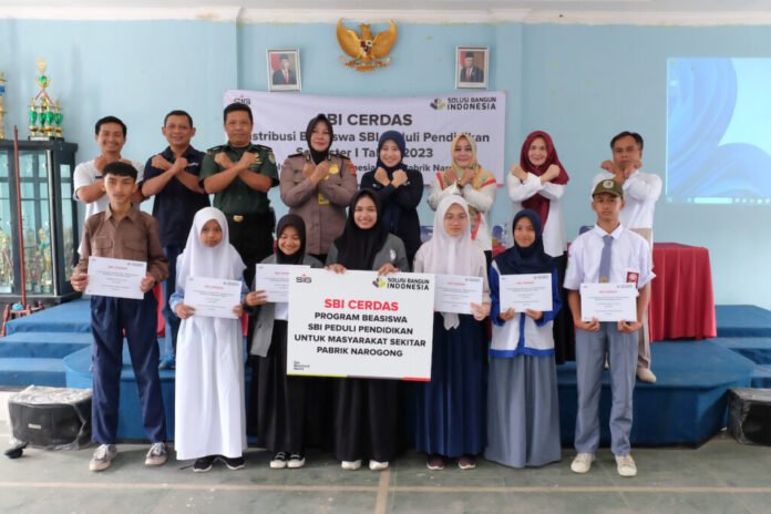 Program SBI Peduli Pendidikan Salurkan 463 Beasiswa di Kabupaten Bogor