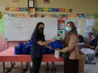 Kegiatan CSR oleh Aquaproof dan Daai TV dalam rangka hari guru nasional