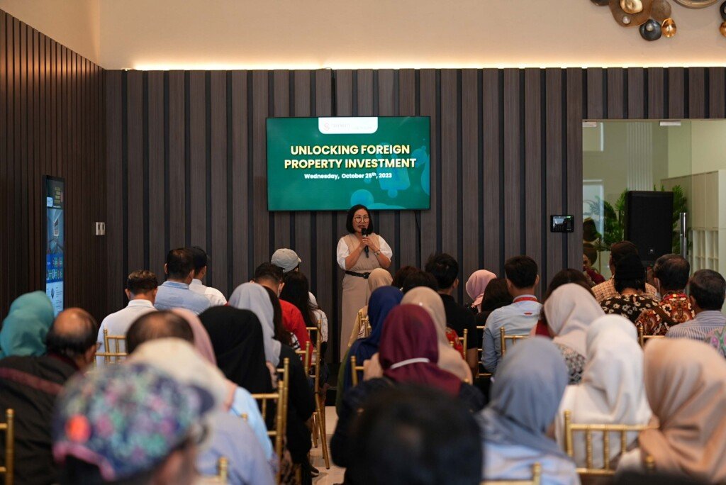 Sinar Mas Land menggelar talkshow bertajuk "Unlocking Foreign Property Investment