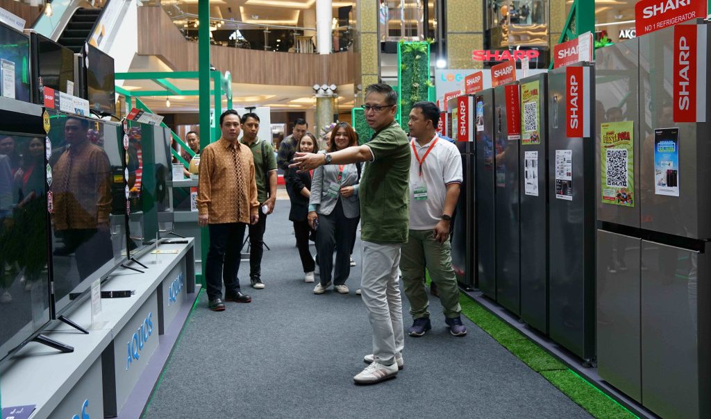 pameran Sharp Greenovation di Bandung