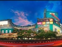 Plaza Semanggi, proyek perdana Synthesis Development di Jakarta, supermarket