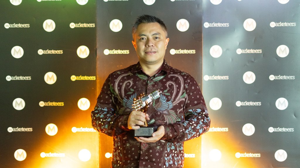 Paramount Land berhasil meraih penghargaan Marketeers OMNI Brand