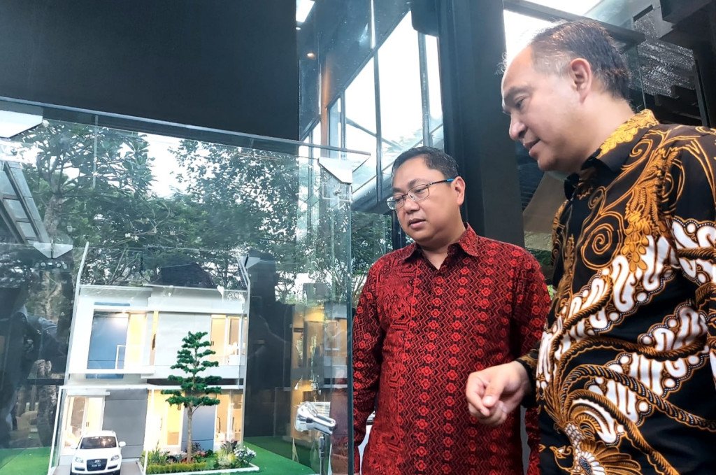 Alim Gunadi, Damai Putra Group,
